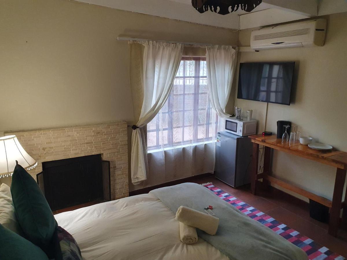 Sun Deck Lodge Hartbeespoort Exterior foto