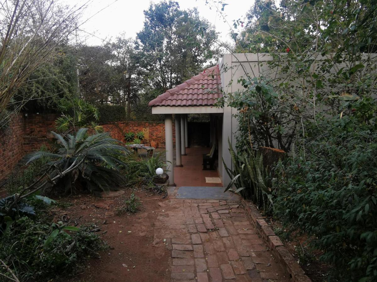 Sun Deck Lodge Hartbeespoort Exterior foto