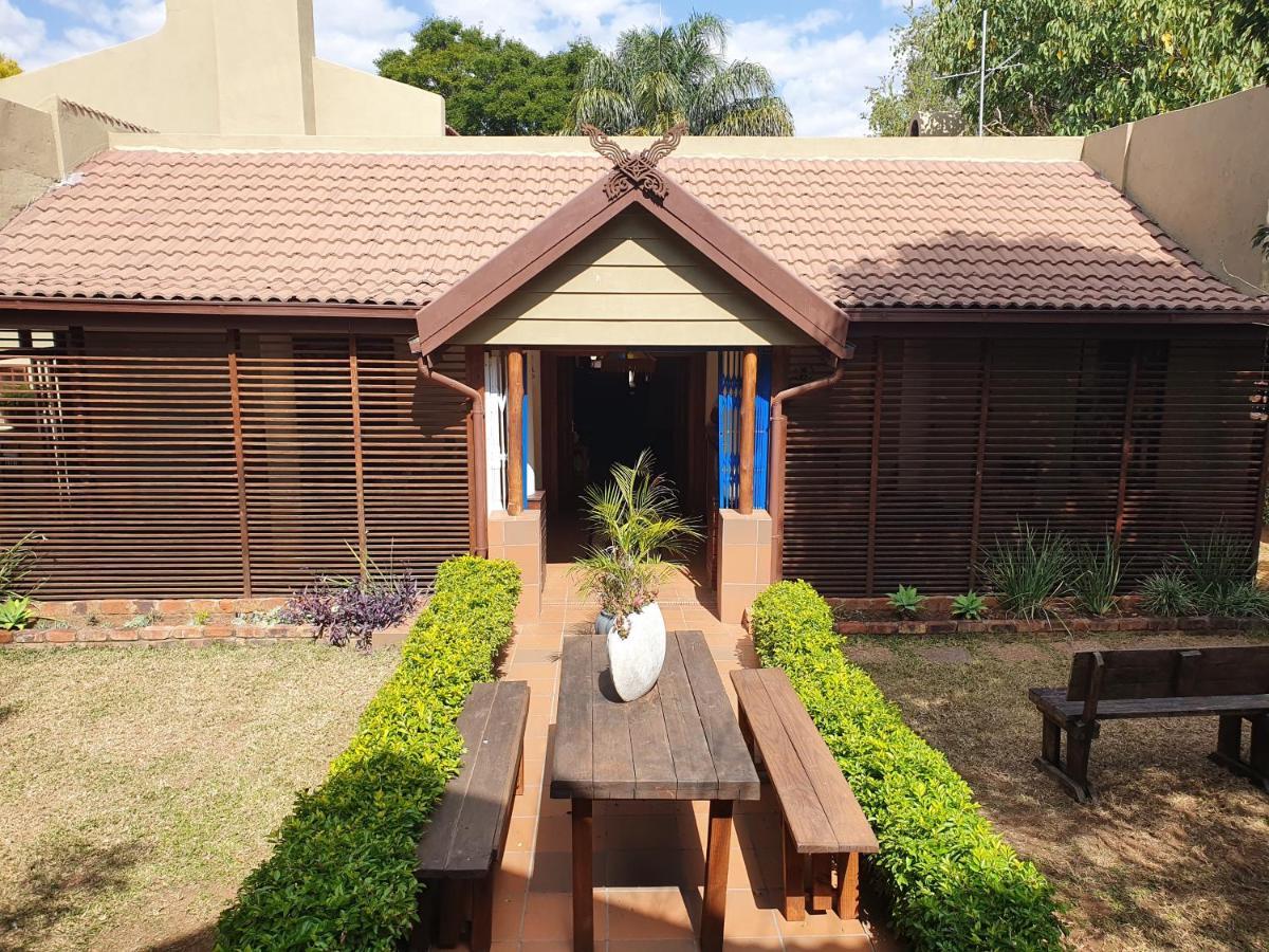 Sun Deck Lodge Hartbeespoort Exterior foto